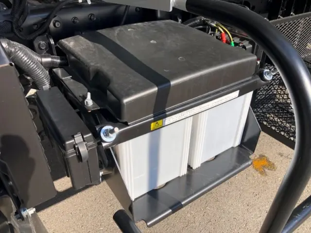 三菱 キャンター 2PG-FEB90の写真30