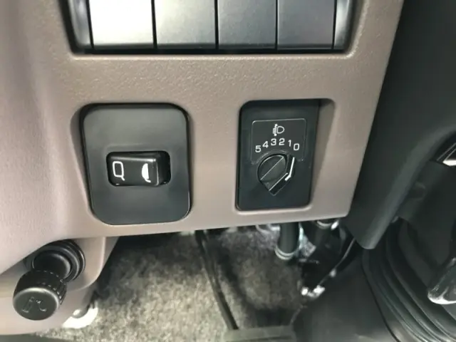 三菱 キャンター 2RG-FEB50(2WD)の写真14