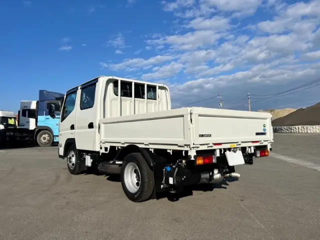 三菱 キャンター 2RG-FBA20(2WD)の写真3