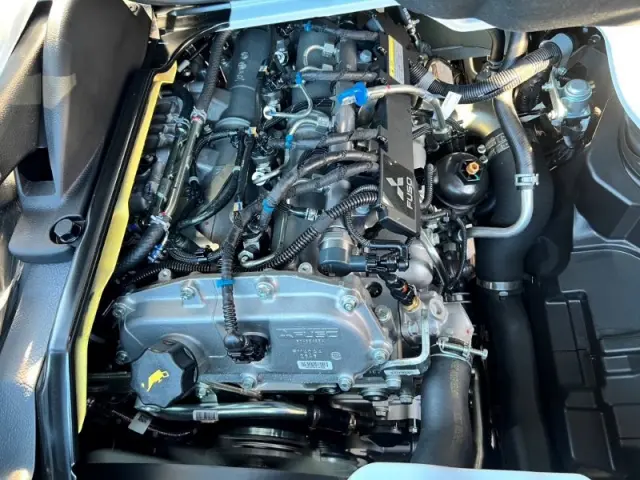 三菱 キャンター 2RG-FBA20(2WD)の写真17