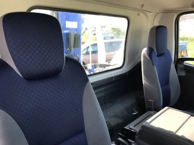 いすゞ フォワード 2PG-FRR90S2の写真6