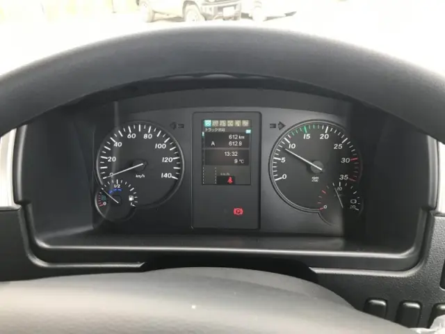 三菱 ファイター 2KG-FK62Fの写真9