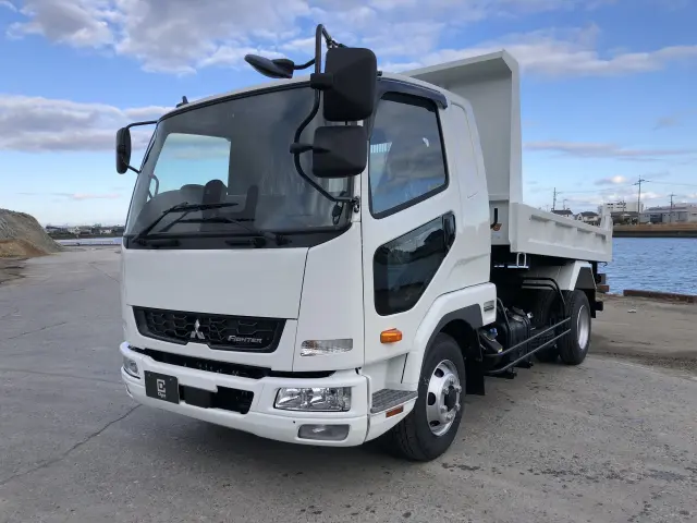 三菱 ファイター 2KG-FK62F(2WD)の写真1