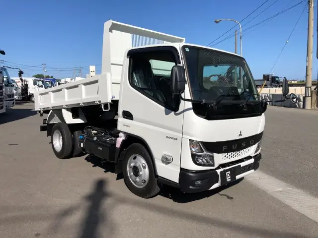 三菱 キャンター 2RG-FBA60の写真2