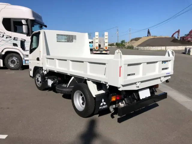 三菱 キャンター 2RG-FBA60の写真3