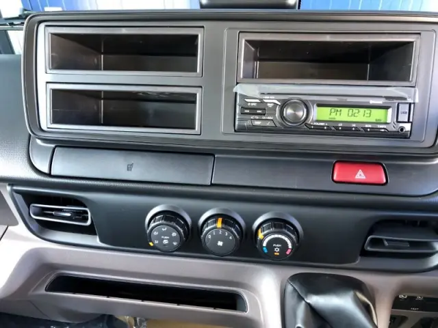 三菱 キャンター 2RG-FBA60の写真10