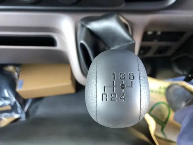 三菱 キャンター 2RG-FBA60の写真12