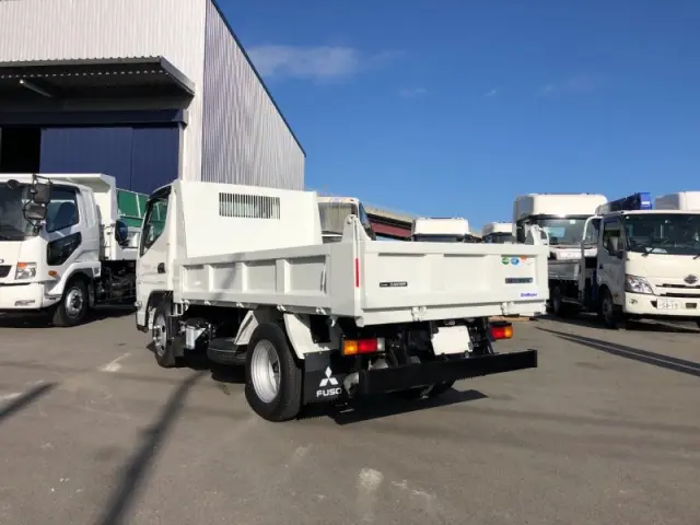 三菱 キャンター 2RG-FBA60の写真3