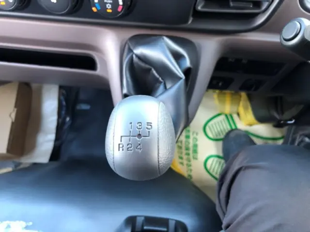 三菱 キャンター 2RG-FBA60の写真10