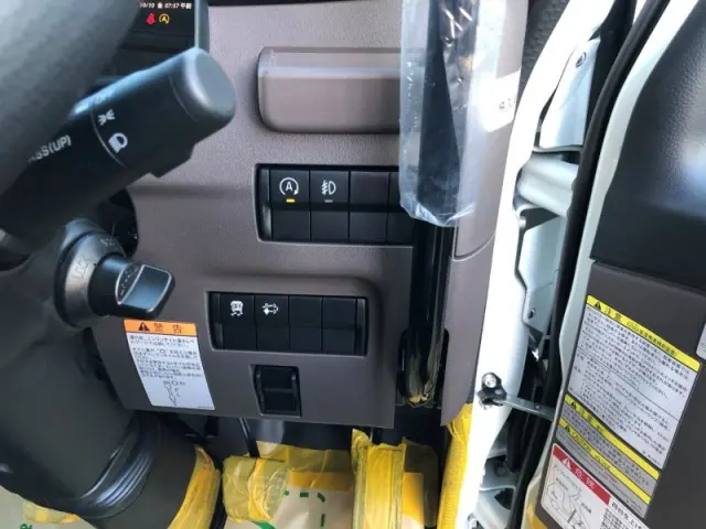 三菱 キャンター 2RG-FBA60の写真12