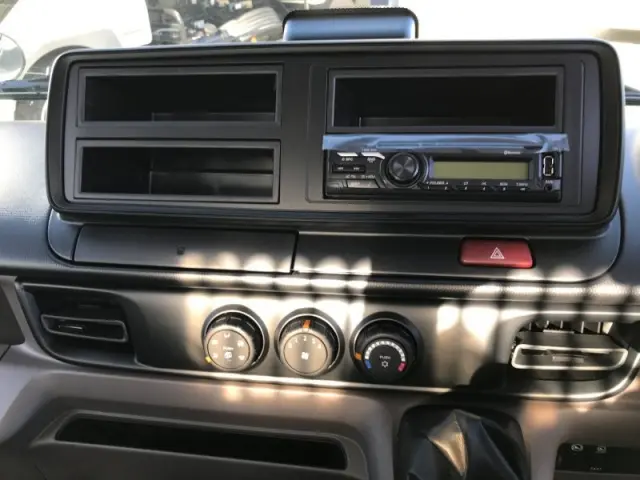 三菱 キャンター 2RG-FBA60の写真10