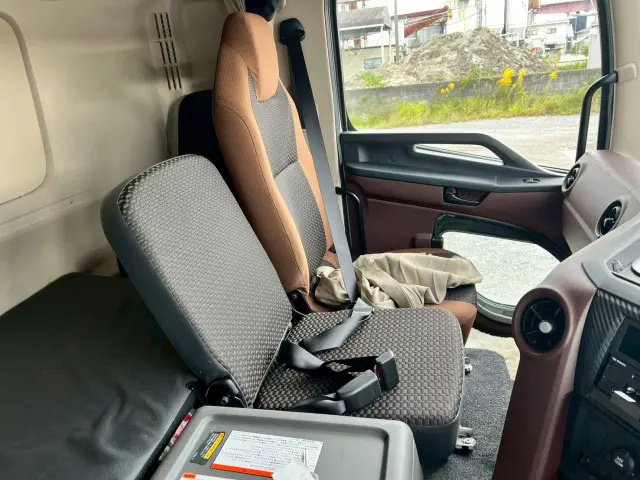 日野 プロフィア 2DG-FW1EHG(8x4)の写真47