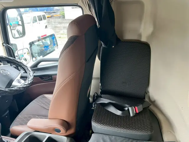 日野 プロフィア 2DG-FW1EHG(8x4)の写真48