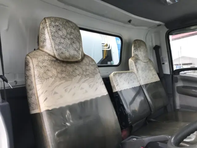 いすゞ エルフ PDG-NPR75Nの写真11