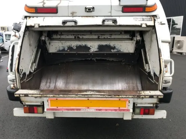 いすゞ エルフ PDG-NPR75Nの写真23