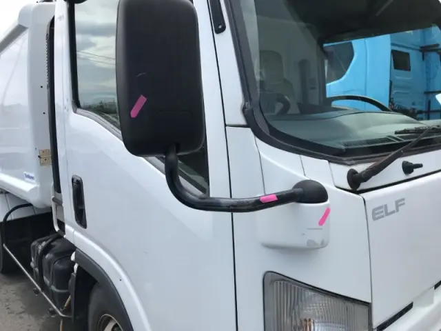 いすゞ エルフ PDG-NPR75Nの写真42