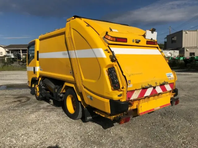 いすゞ エルフ TKG-NMR85AN(2WD)の写真3