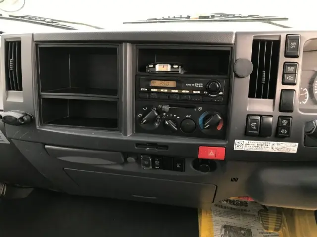 いすゞ エルフ TKG-NMR85AN(2WD)の写真9