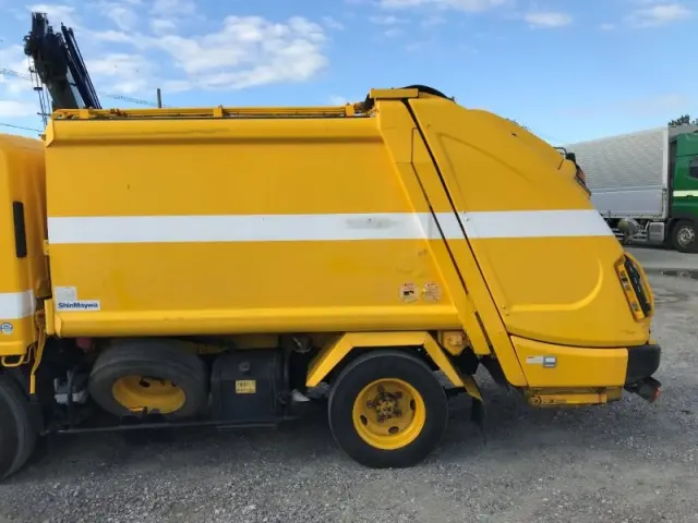 いすゞ エルフ TKG-NMR85AN(2WD)の写真30