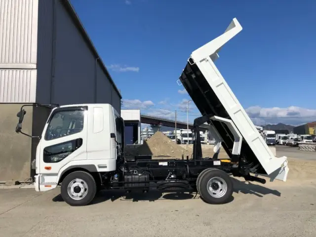 三菱 ファイター 2KG-FK62F(2WD)の写真6