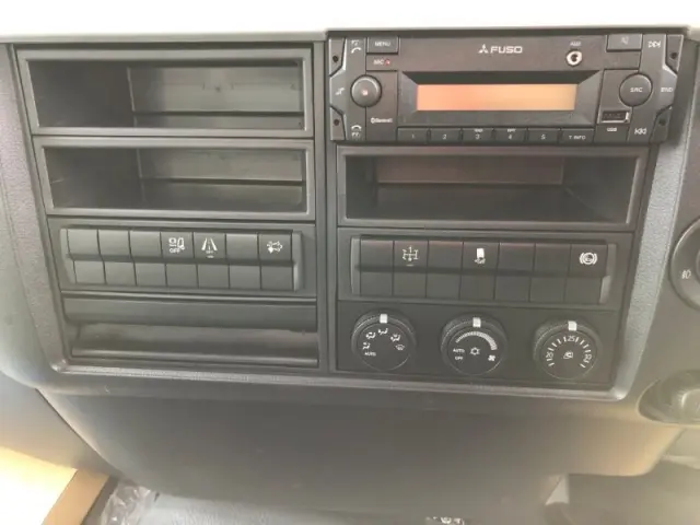 三菱 ファイター 2KG-FK62F(2WD)の写真10