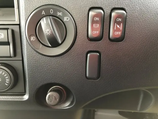 三菱 ファイター 2KG-FK62F(2WD)の写真15