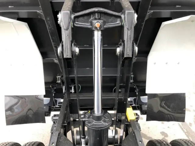 三菱 ファイター 2KG-FK62F(2WD)の写真33