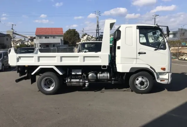 三菱 ファイター 2KG-FK62F(2WD)の写真7