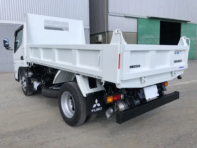 三菱 キャンター 2RG-FBA60(2WD)の写真3