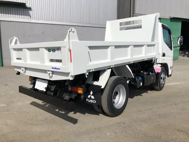 三菱 キャンター 2RG-FBA60(2WD)の写真4