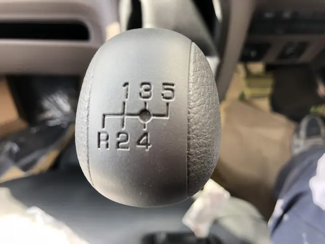 三菱 キャンター 2RG-FBA60(2WD)の写真9