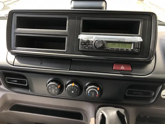 三菱 キャンター 2RG-FBA60(2WD)の写真10