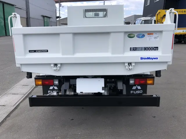 三菱 キャンター 2RG-FBA60(2WD)の写真15