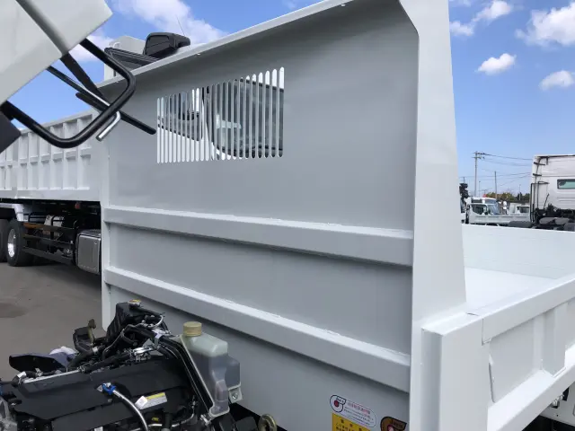 三菱 キャンター 2RG-FBA60(2WD)の写真21