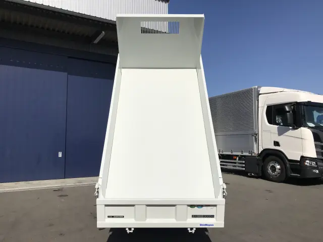 三菱 キャンター 2RG-FBA60(2WD)の写真7