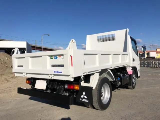 三菱 キャンター 2RG-FBA60の写真4