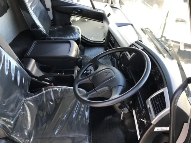 三菱 ファイター 2KG-FK71F(2WD)の写真6