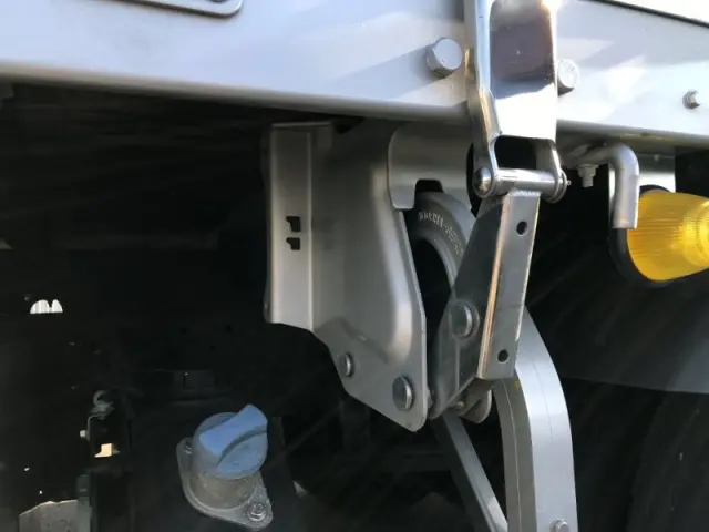 三菱 ファイター 2KG-FK71F(2WD)の写真34