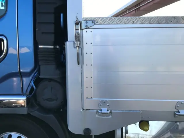 三菱 ファイター 2KG-FK71F(2WD)の写真43