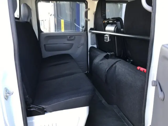 三菱 キャンター 2RG-FBA20(2WD)の写真12