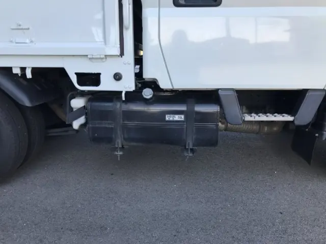 三菱 キャンター 2RG-FBA20(2WD)の写真32