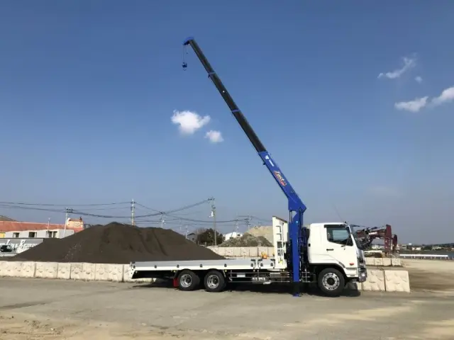 三菱 ファイター 2DG-FQ62F(6x4)の写真7