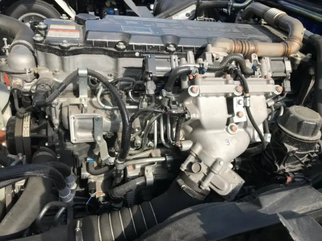 三菱 ファイター 2DG-FQ62F(6x4)の写真18