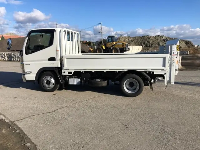 三菱 キャンター 2RG-FBA20の写真5