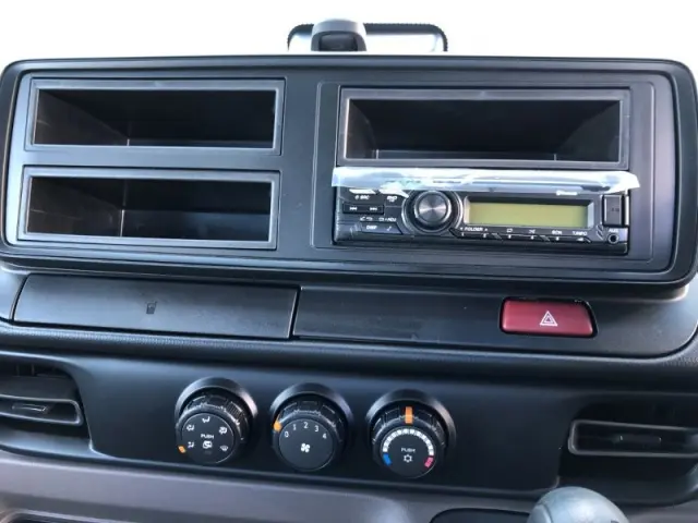 三菱 キャンター 2RG-FBA20の写真8