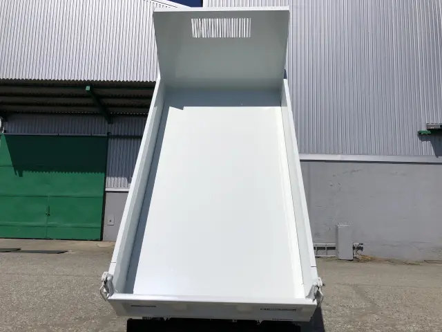 三菱 キャンター 2RG-FBA60(2WD)の写真7