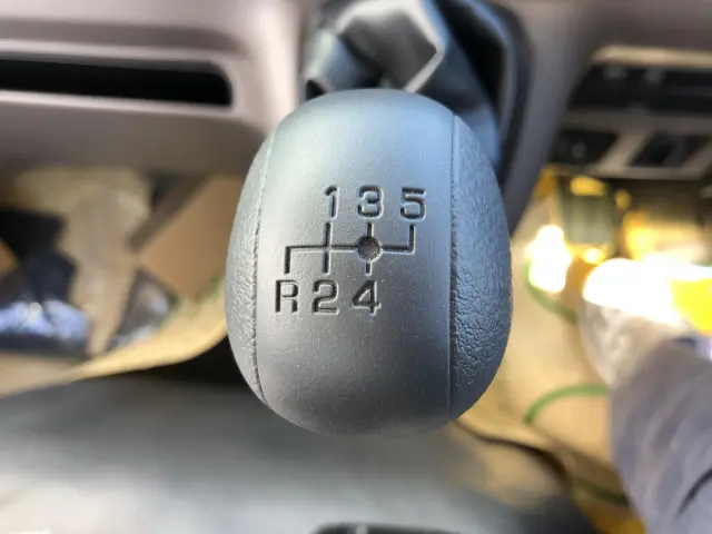 三菱 キャンター 2RG-FBA60(2WD)の写真11