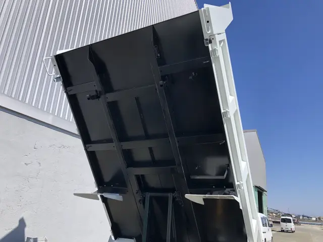 三菱 キャンター 2RG-FBA60(2WD)の写真19