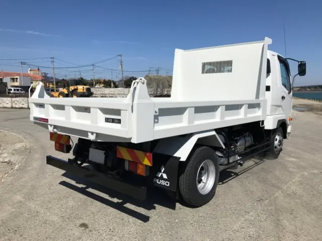 三菱 ファイター 2KG-FK62F(2WD)の写真4