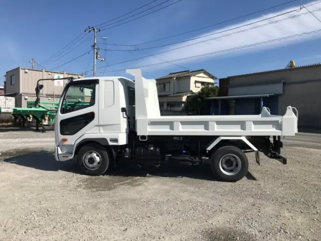 三菱 ファイター 2KG-FK62F(2WD)の写真5